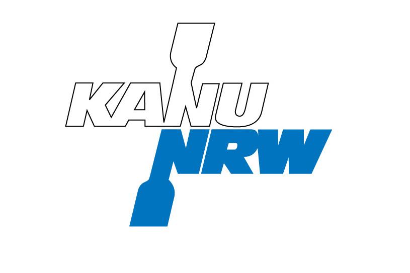 Logo von Kanu NRW mit einem Paddel und dem Schriftzug in Schwarz und Blau.